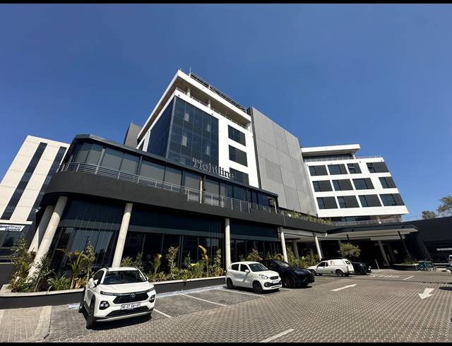 883M² OFFICE TO LET IN GLENADRIENNE